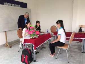 Du học Thanh Giang phỏng vấn học viên
